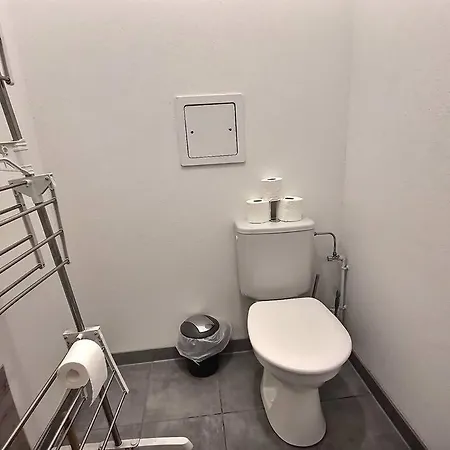 Superbe Avec 2 Balcons - Vue Sur La Cathedrale Environ 15 Min En Tram *